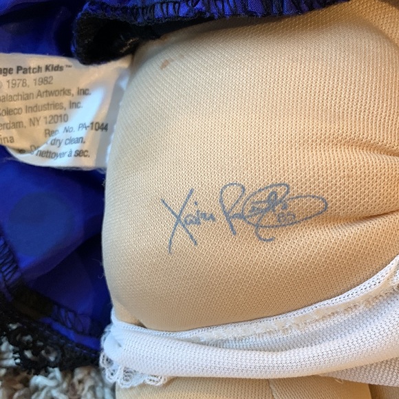 Vintage 1985 Cabbage Patch Doll - Picture 3 of 4